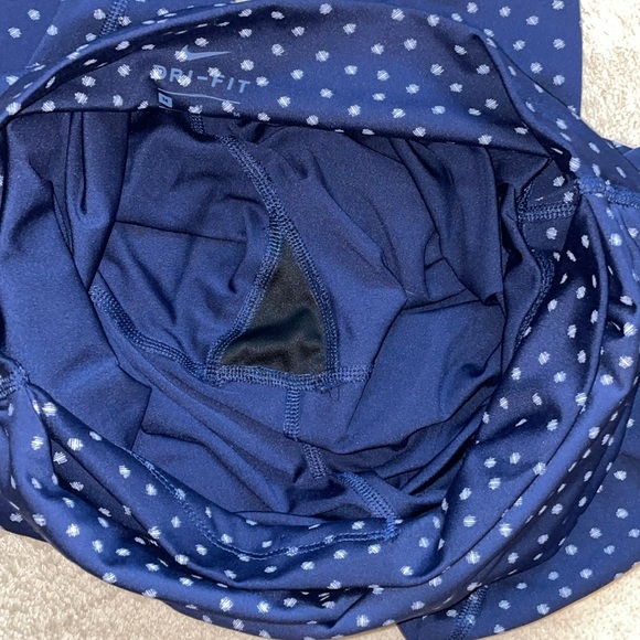 Nike dri fit Yoga Dots Twist 7/8 legging - Picture 8 of 9